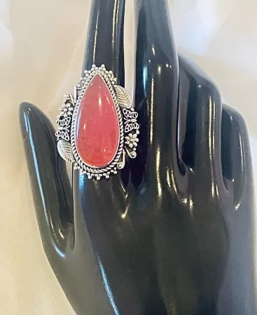 teardrop pink jade ring